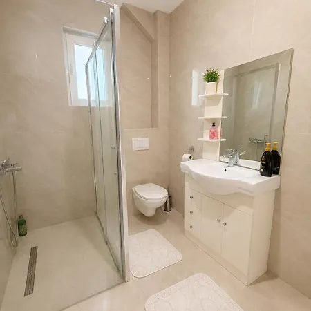 Basic Apartament Ivanica