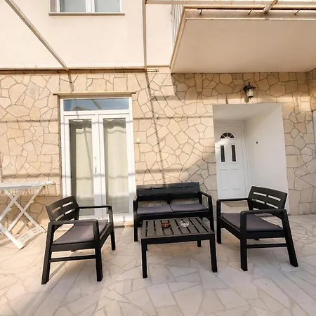 Basic Apartament Ivanica